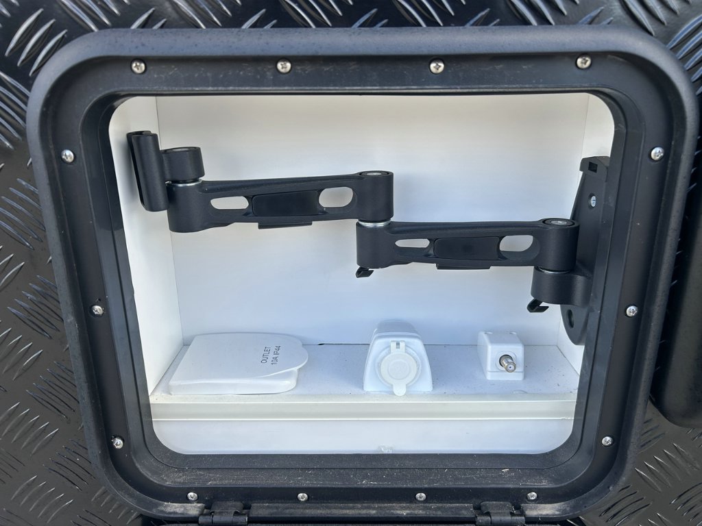 USED 2023 LEADER CARAVANS GOLD LE CARAVAN 2 AXLE