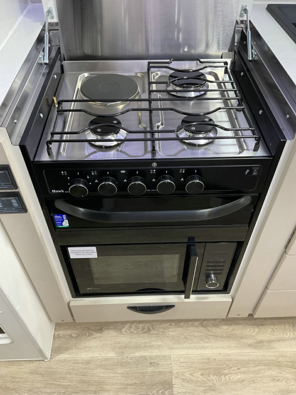 NEW 2025 SUPREME ECLIPSE SUNRAY CARAVAN 2 AXLE