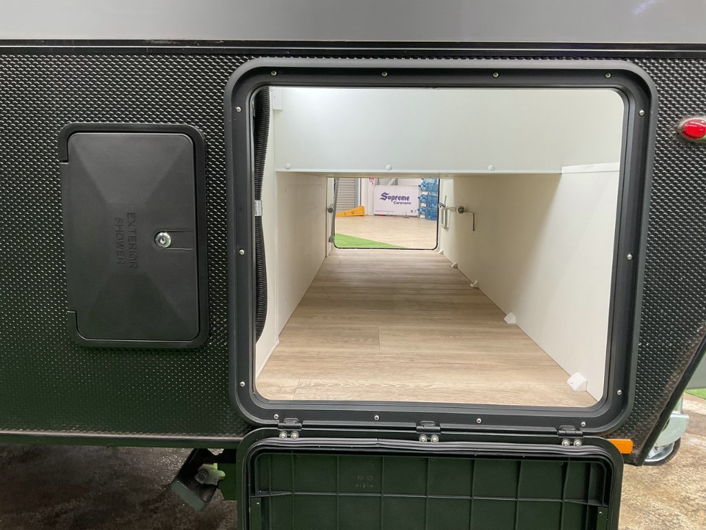 NEW 2025 SUPREME ECLIPSE SUNRAY CARAVAN 2 AXLE