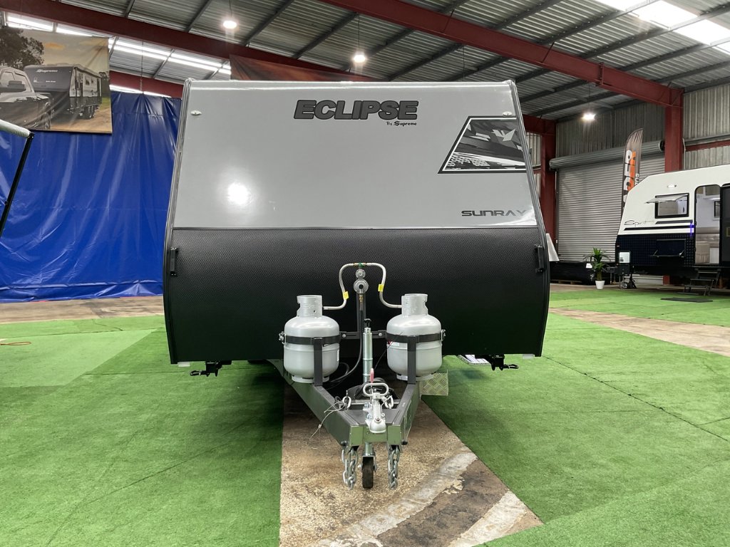 NEW 2025 SUPREME ECLIPSE SUNRAY CARAVAN 2 AXLE