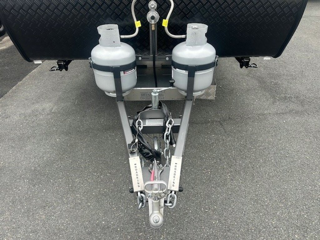 NEW 2025 SUPREME CLASSIC TOURER CARAVAN 1 AXLE