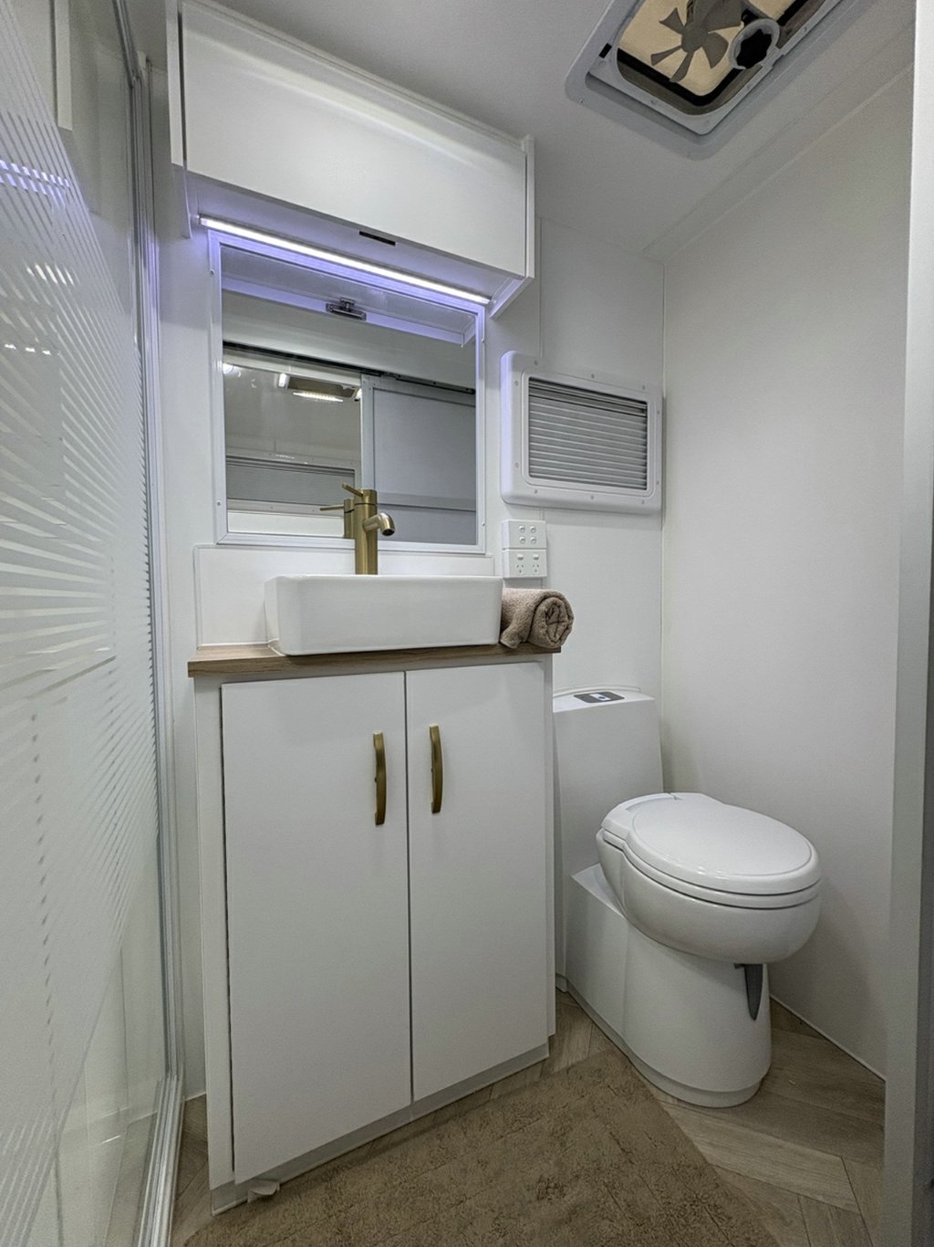 NEW 2026 LEADER CARAVANS GOLD LE CARAVAN 2 AXLE