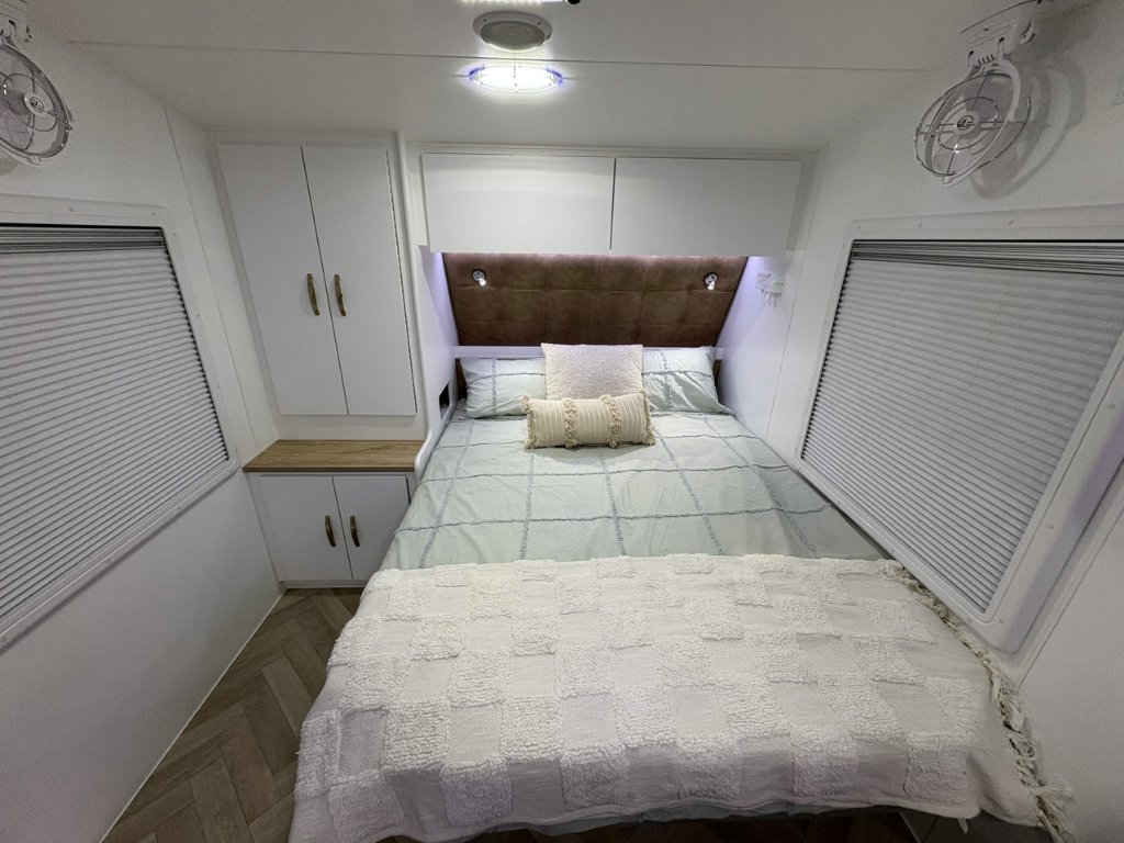 NEW 2026 LEADER CARAVANS GOLD LE CARAVAN 2 AXLE