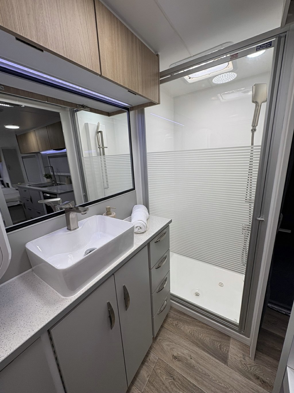 NEW 2026 SUPREME CLASSIC TOURER CARAVAN 2 AXLE