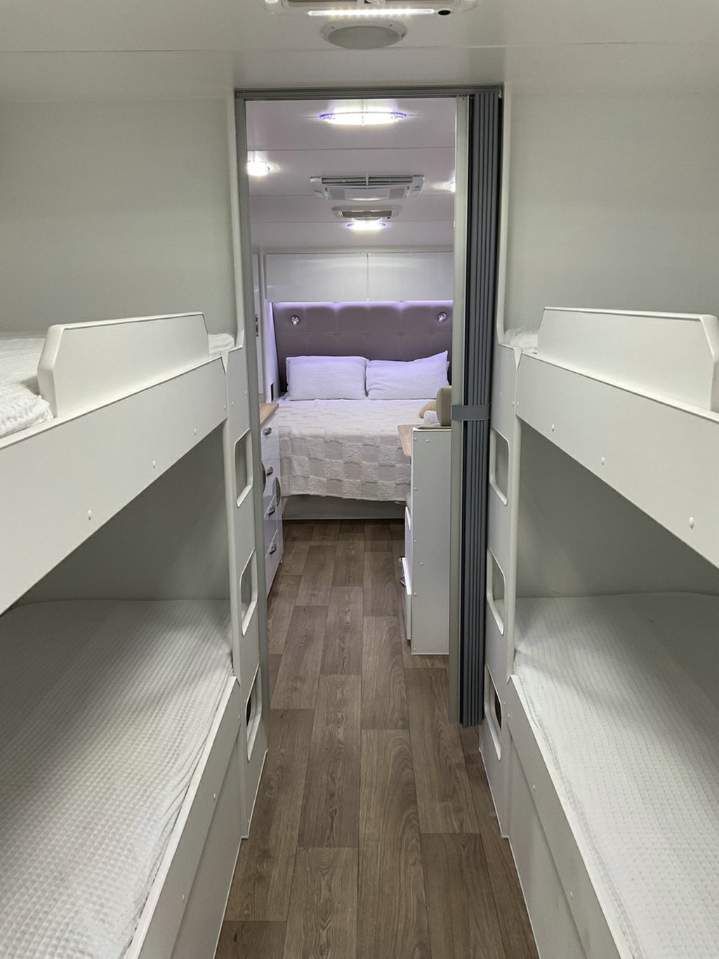 NEW 2026 LEADER CARAVANS GOLD LE CARAVAN 2 AXLE