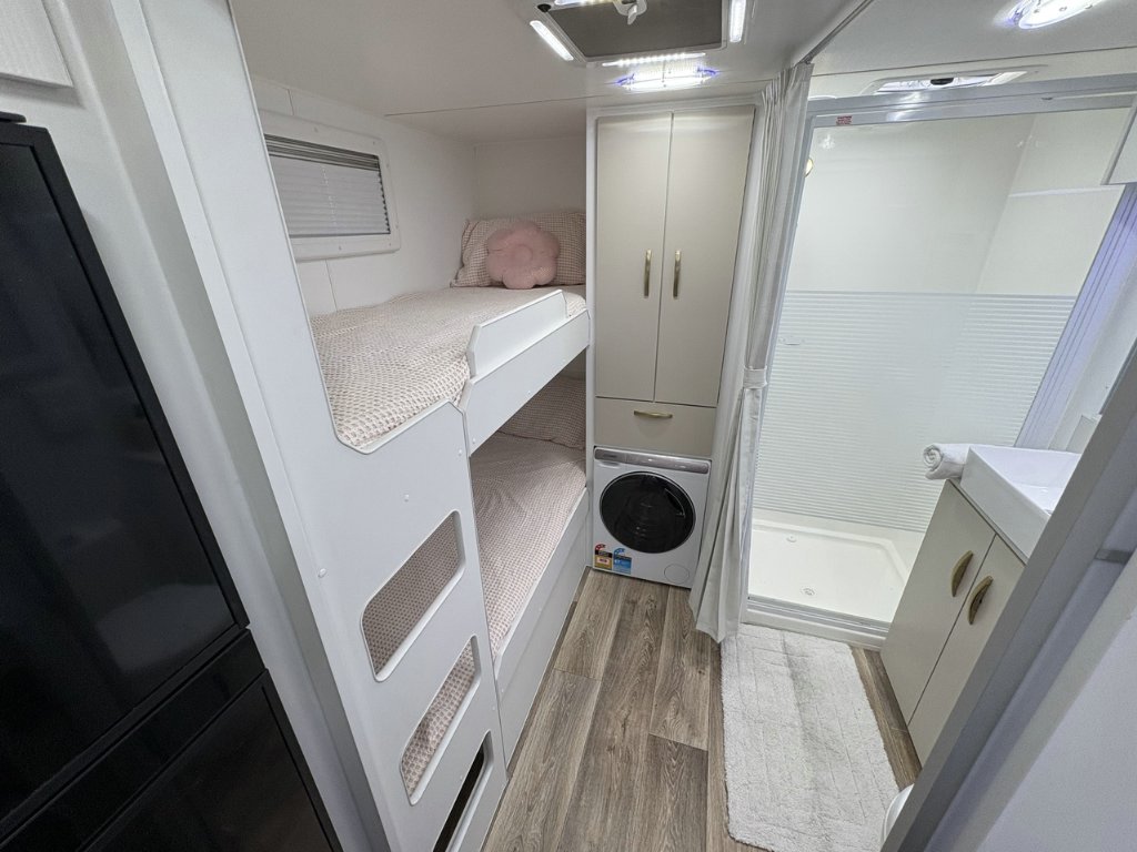 NEW 2026 LEADER CARAVANS GOLD LE CARAVAN 2 AXLE