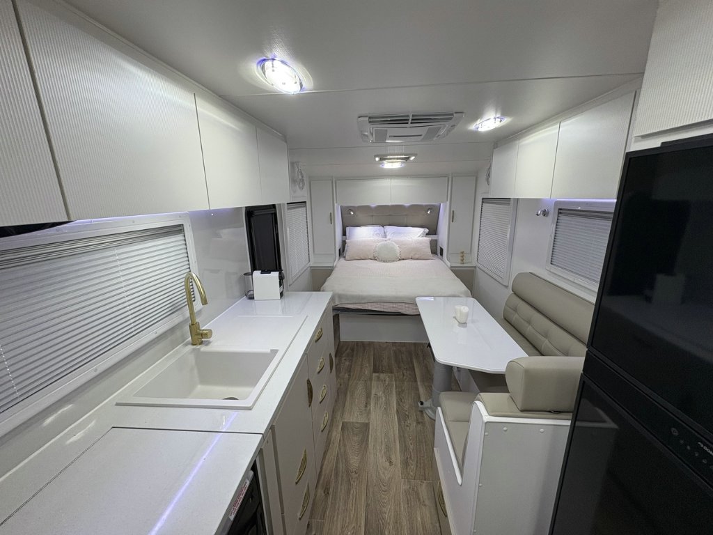 NEW 2026 LEADER CARAVANS GOLD LE CARAVAN 2 AXLE