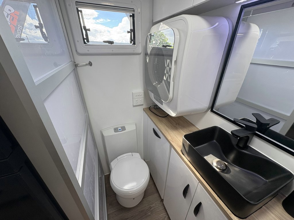 NEW 2026 SUPREME TERRITORY CARAVAN 1 AXLE