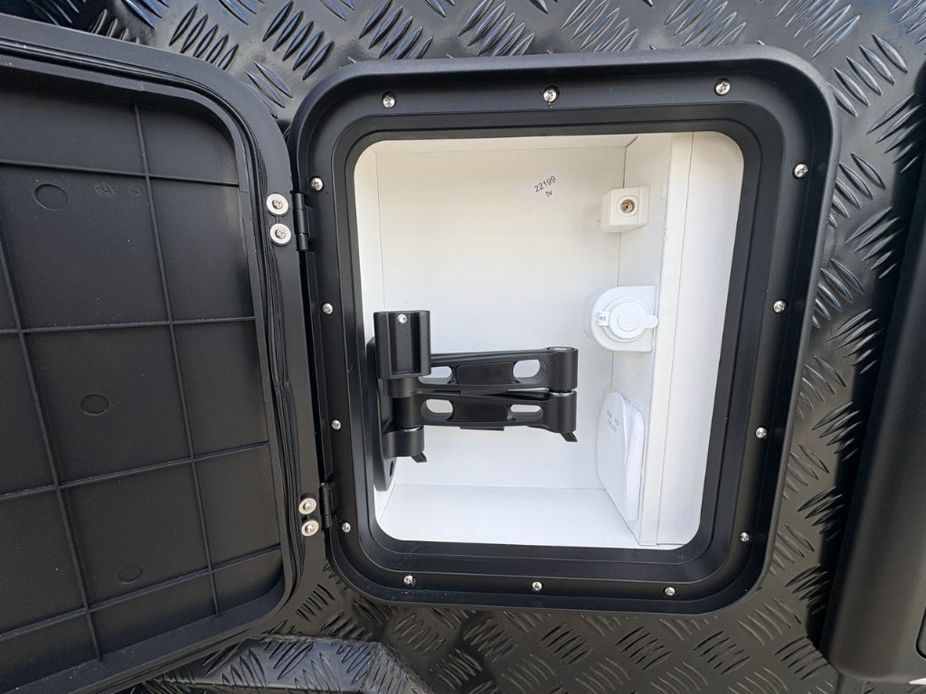 NEW 2026 SUPREME TERRITORY CARAVAN 1 AXLE