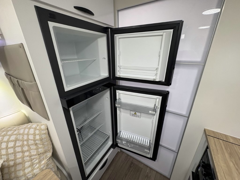 NEW 2026 SUPREME TERRITORY CARAVAN 1 AXLE