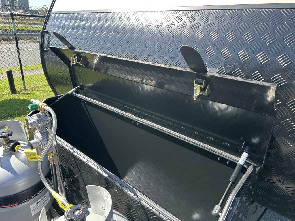 NEW 2026 SUPREME EXECUTIVE CARAVAN 2 AXLE