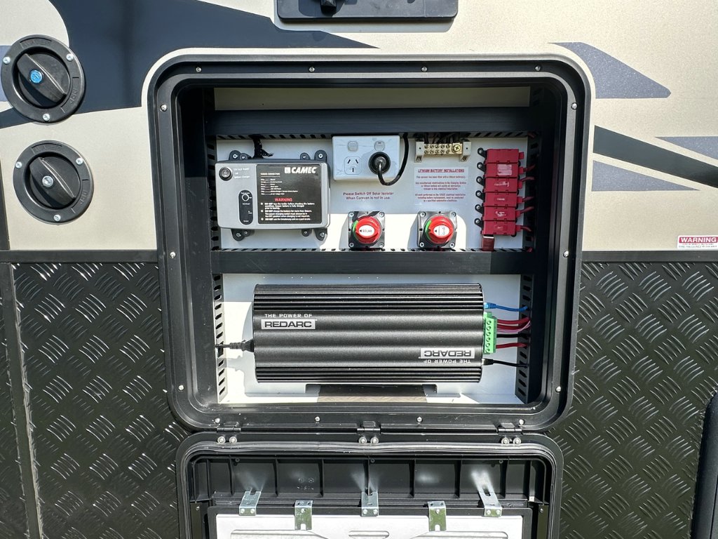 NEW 2026 SUPREME EXECUTIVE CARAVAN 2 AXLE