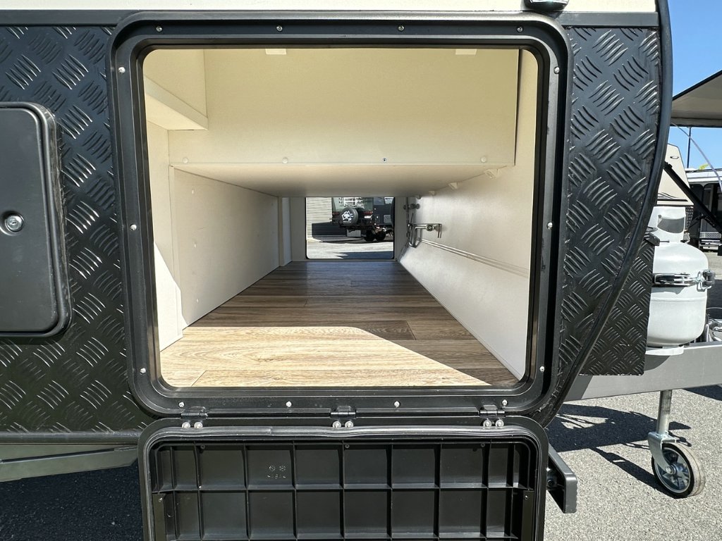 NEW 2026 SUPREME EXECUTIVE CARAVAN 2 AXLE