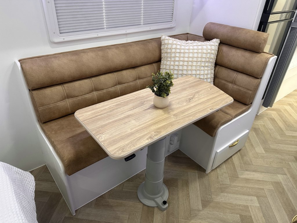 NEW 2026 LEADER CARAVANS GOLD LE CARAVAN 2 AXLE