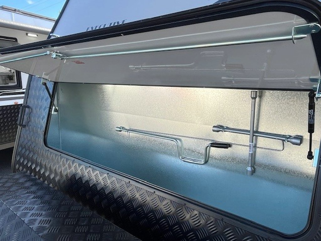 NEW 2026 SUPREME EXECUTIVE CARAVAN 2 AXLE