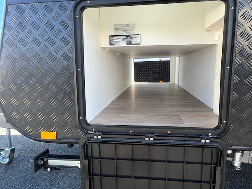 NEW 2026 SUPREME EXECUTIVE CARAVAN 2 AXLE