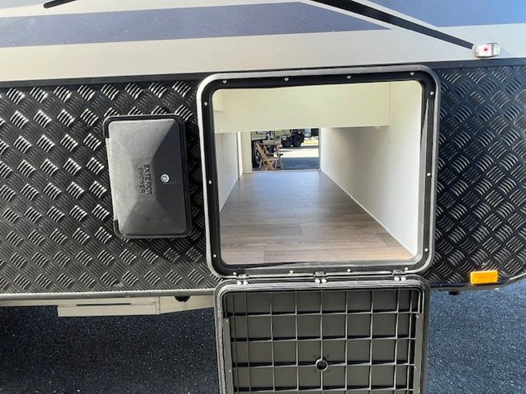 NEW 2026 SUPREME EXECUTIVE CARAVAN 2 AXLE