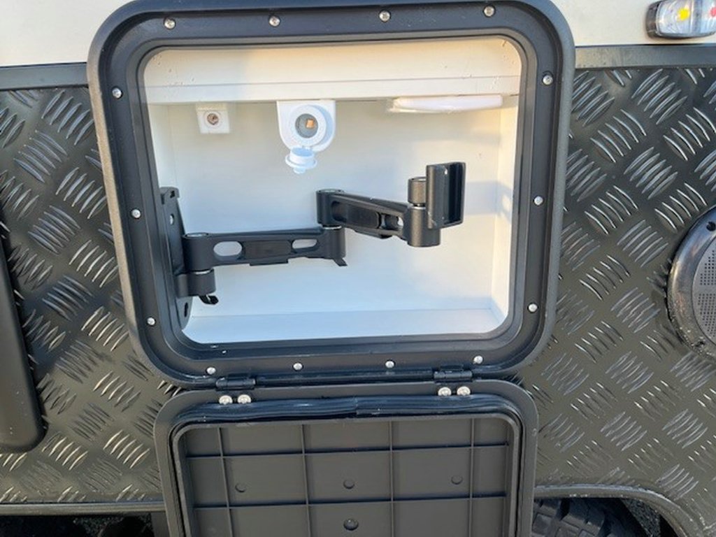 NEW 2026 SUPREME EXECUTIVE CARAVAN 2 AXLE