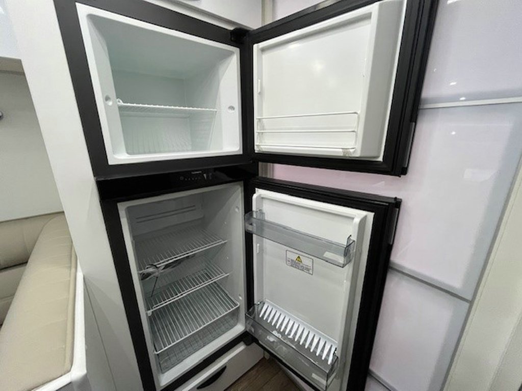 NEW 2026 SUPREME EXECUTIVE CARAVAN 2 AXLE