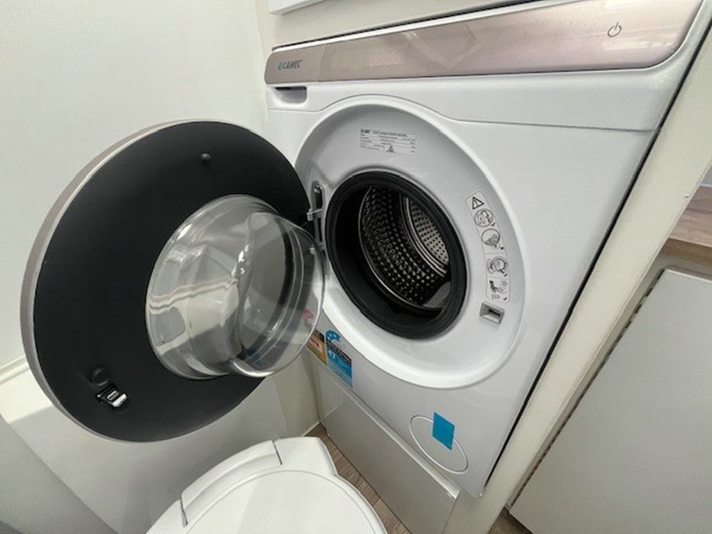 NEW 2026 SUPREME EXECUTIVE CARAVAN 2 AXLE