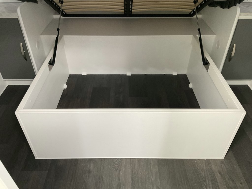 NEW 2025 SUPREME EXECUTIVE CARAVAN 2 AXLE