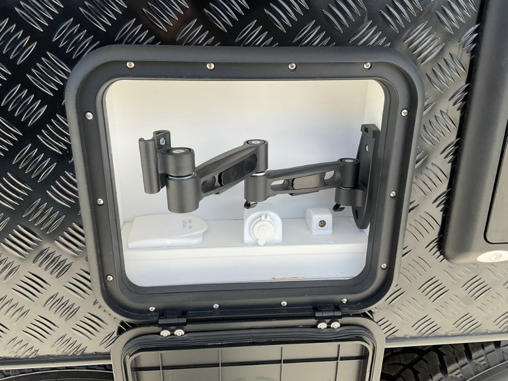 NEW 2025 SUPREME EXECUTIVE CARAVAN 2 AXLE