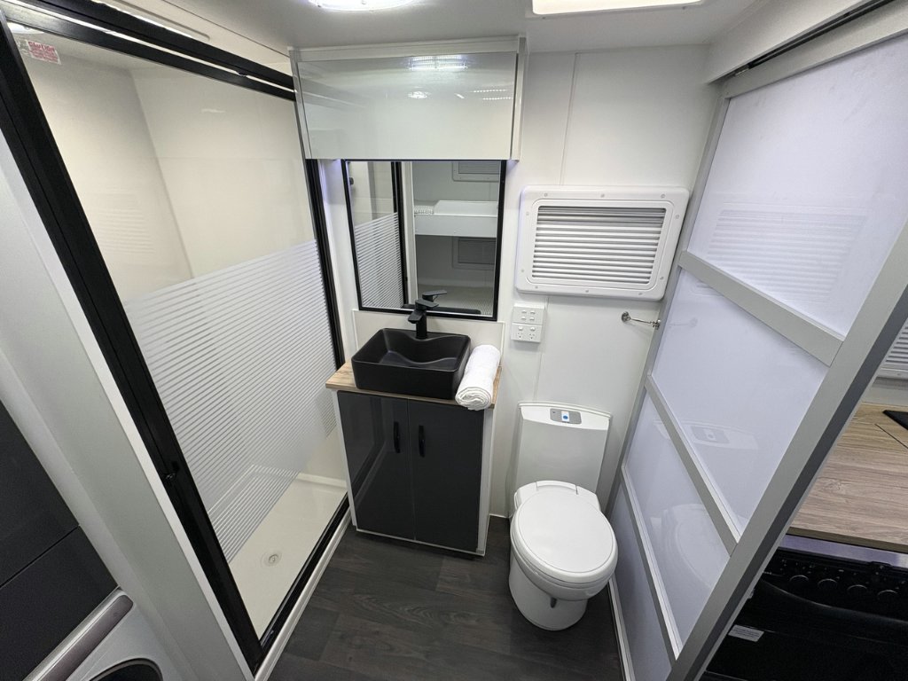NEW 2026 LEADER CARAVANS GOLD LE CARAVAN 2 AXLE