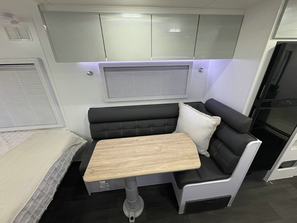 NEW 2026 LEADER CARAVANS GOLD LE CARAVAN 2 AXLE