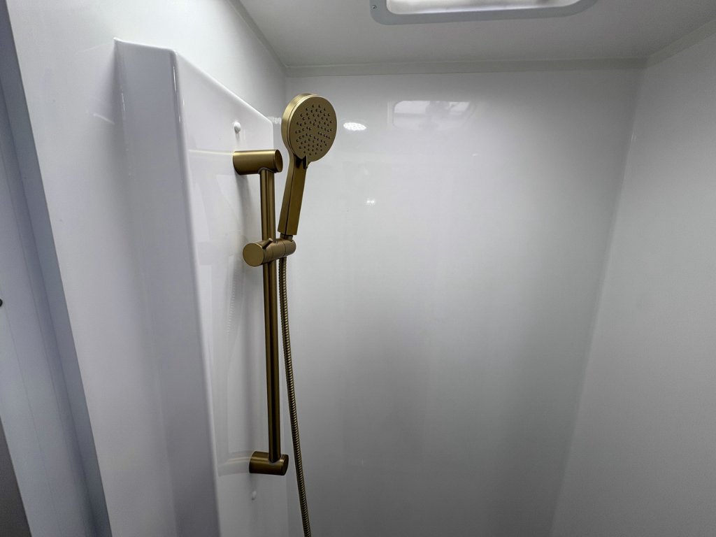 NEW 2026 LEADER CARAVANS GOLD LE CARAVAN 1 AXLE