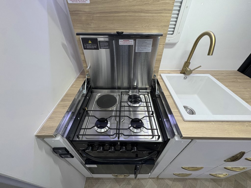 NEW 2026 LEADER CARAVANS GOLD LE CARAVAN 1 AXLE