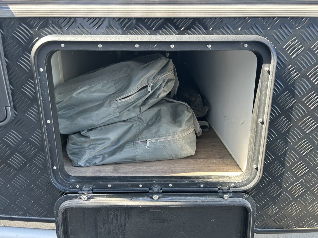 USED 2018 SUPREME TERRITORY CARAVAN 2 AXLE