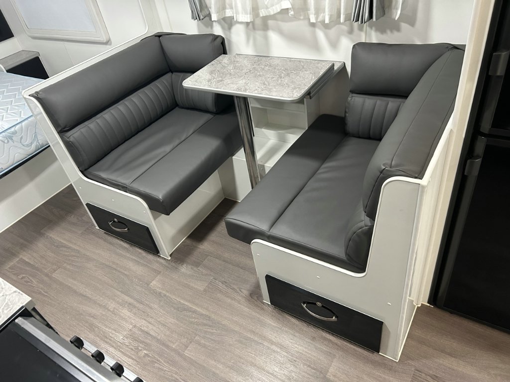 USED 2018 SUPREME TERRITORY CARAVAN 2 AXLE