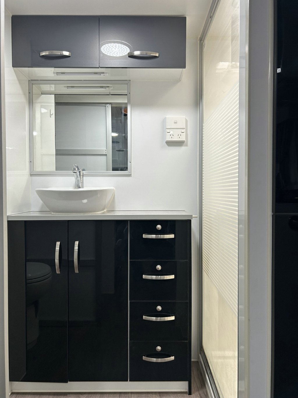 USED 2018 SUPREME TERRITORY CARAVAN 2 AXLE