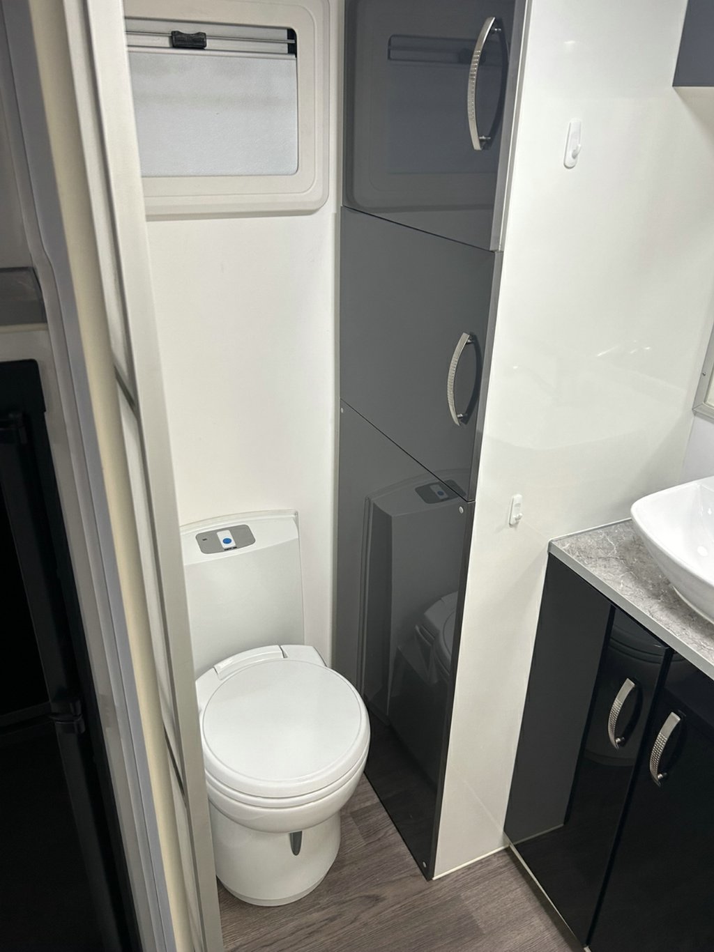 USED 2018 SUPREME TERRITORY CARAVAN 2 AXLE