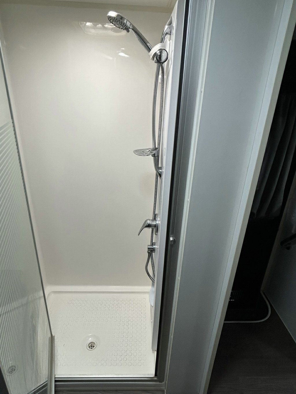 USED 2018 SUPREME TERRITORY CARAVAN 2 AXLE