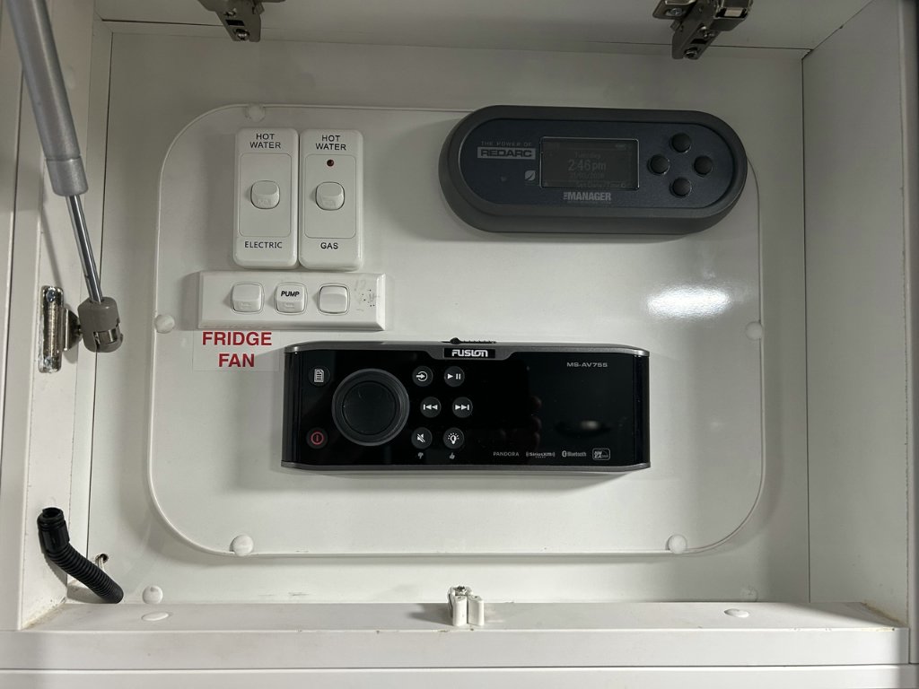 USED 2018 SUPREME TERRITORY CARAVAN 2 AXLE