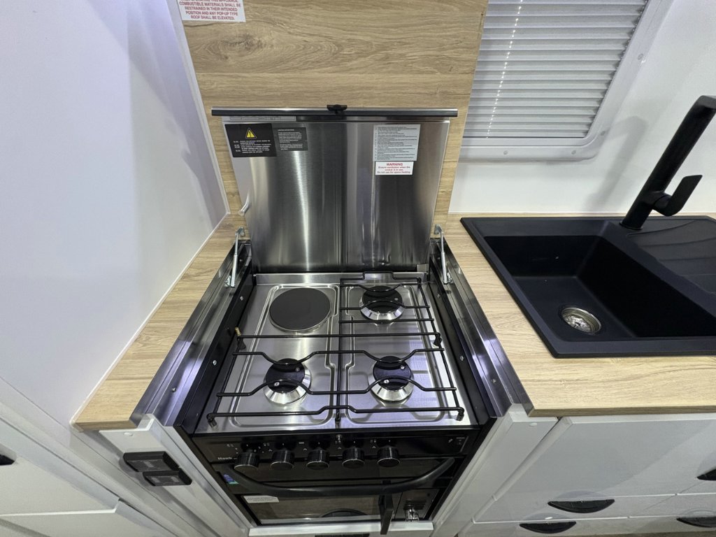 NEW 2026 LEADER CARAVANS GOLD LE 20K SERIES CARAVAN 2 AXLE