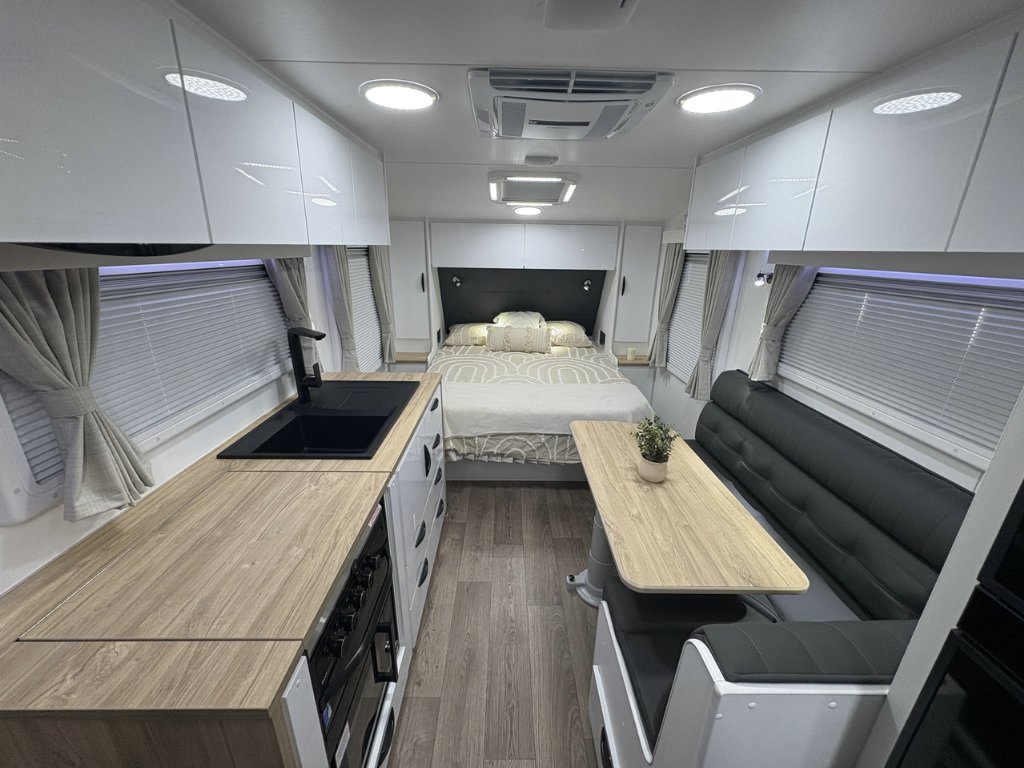 NEW 2026 SUPREME TERRITORY CARAVAN 1 AXLE