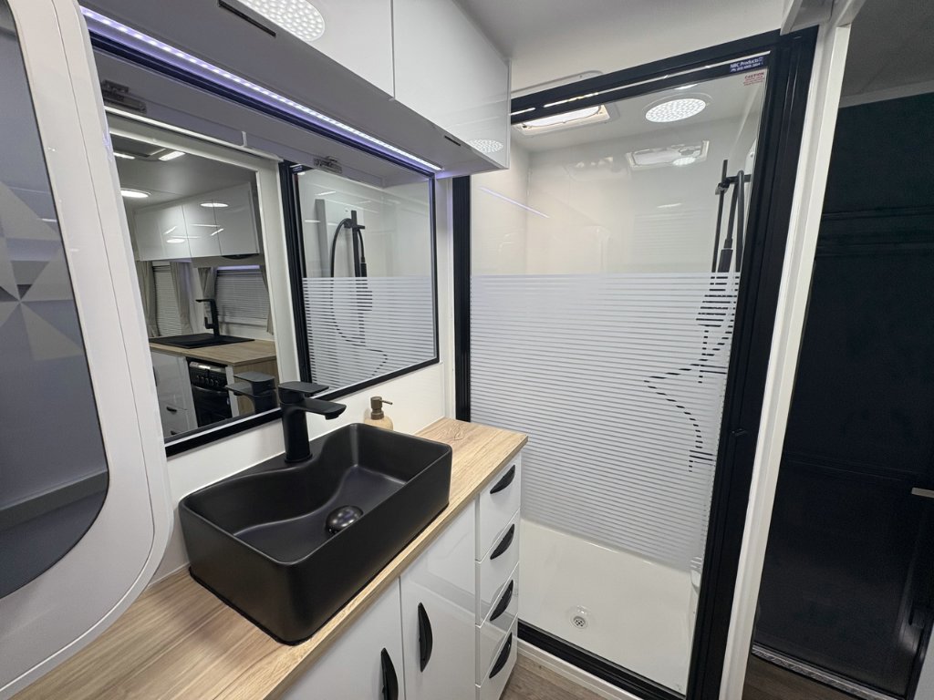 NEW 2026 SUPREME TERRITORY CARAVAN 1 AXLE