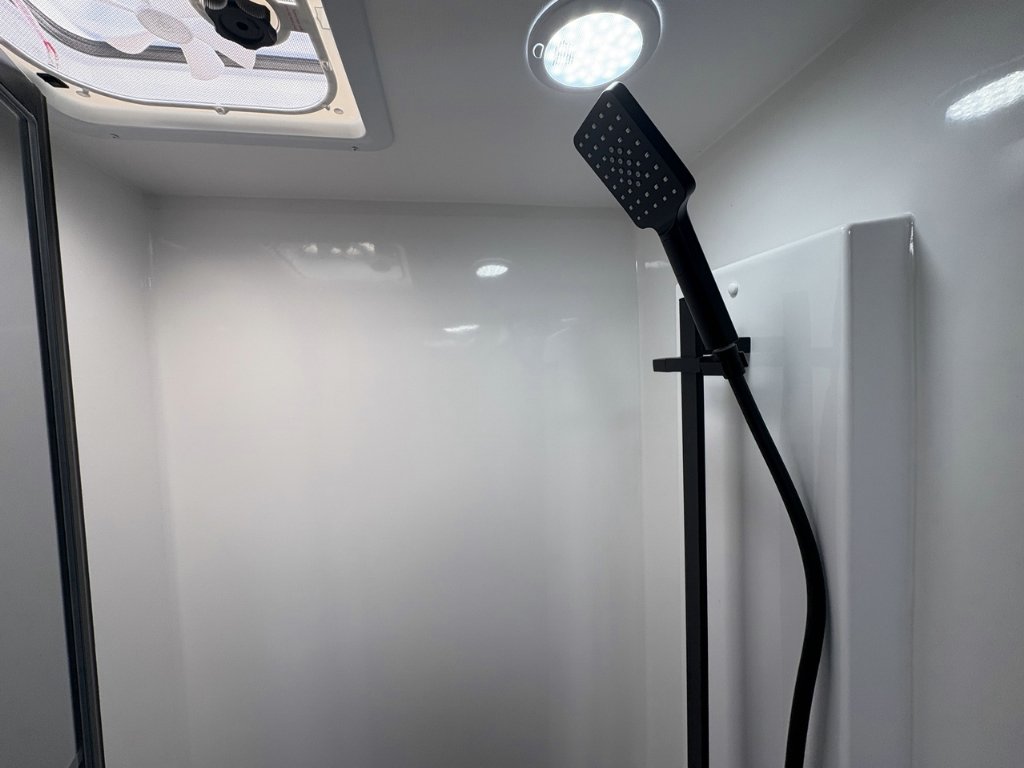 NEW 2026 SUPREME TERRITORY CARAVAN 1 AXLE