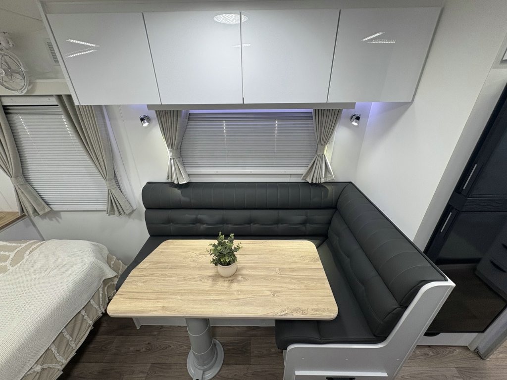 NEW 2026 SUPREME TERRITORY CARAVAN 1 AXLE