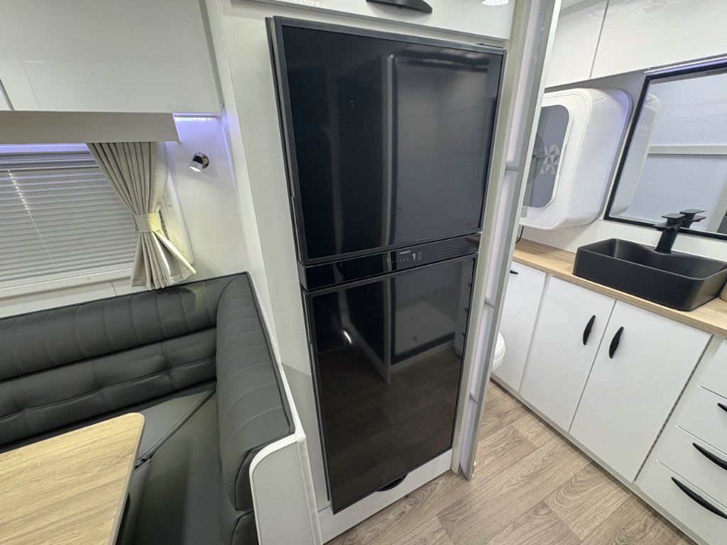 NEW 2026 SUPREME TERRITORY CARAVAN 1 AXLE