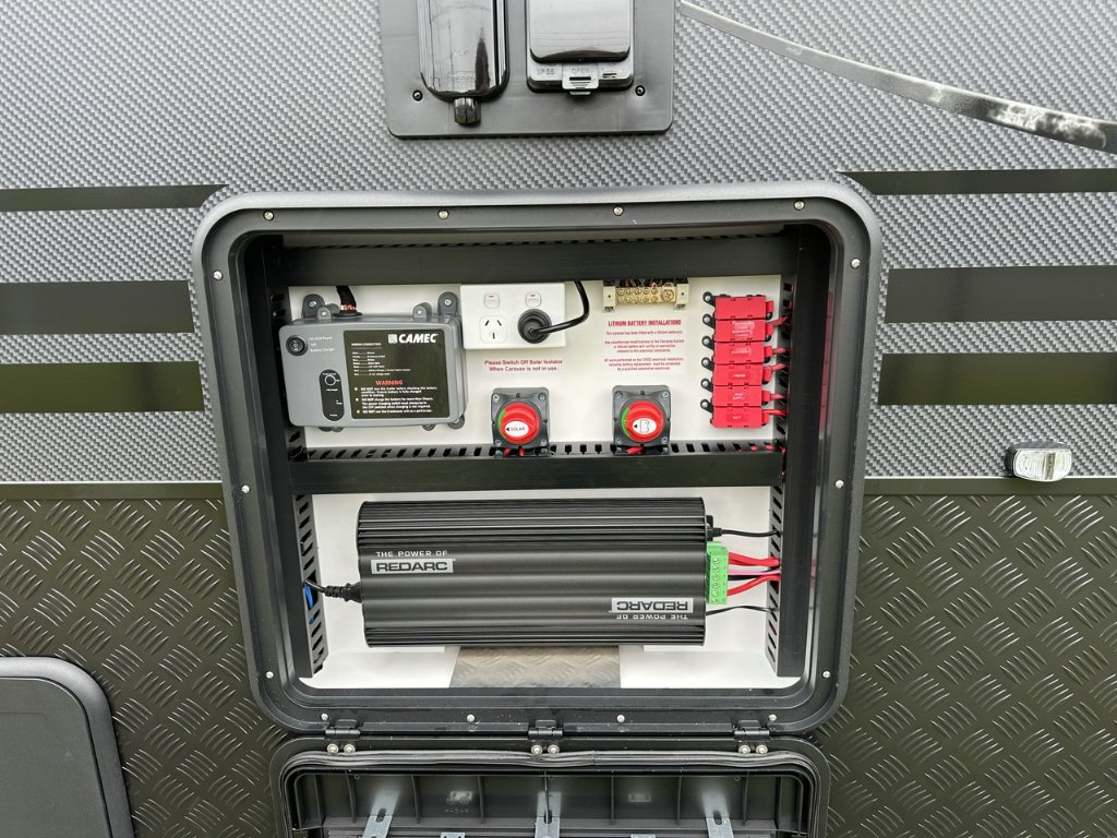 NEW 2026 SUPREME CLASSIC TOURER CARAVAN 2 AXLE