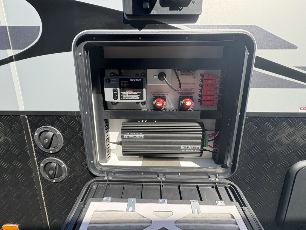 NEW 2026 SUPREME EXECUTIVE CARAVAN 2 AXLE