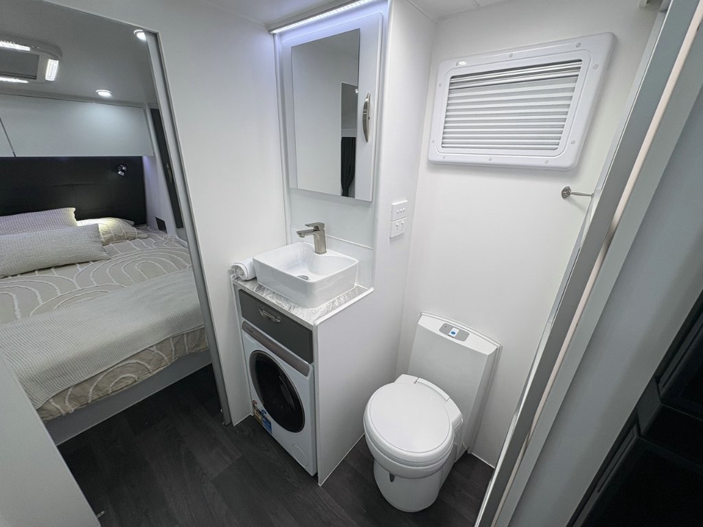 NEW 2026 SUPREME EXECUTIVE CARAVAN 2 AXLE