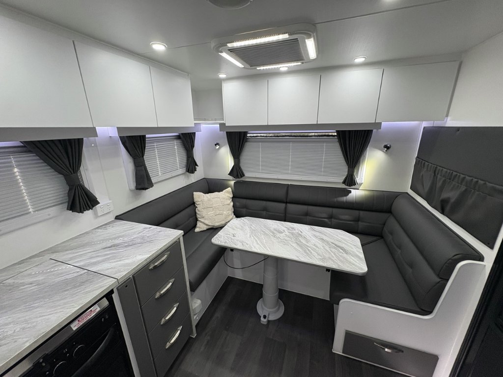 NEW 2026 SUPREME EXECUTIVE CARAVAN 2 AXLE