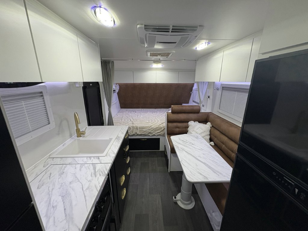NEW 2026 LEADER CARAVANS GOLD LE CARAVAN 2 AXLE
