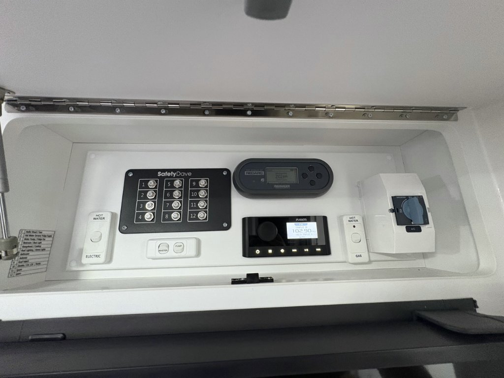 NEW 2026 LEADER CARAVANS GOLD LE CARAVAN 2 AXLE