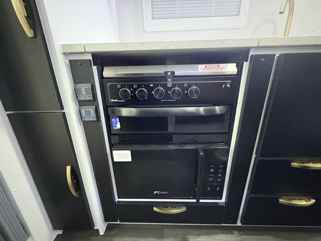 NEW 2026 LEADER CARAVANS GOLD LE CARAVAN 2 AXLE