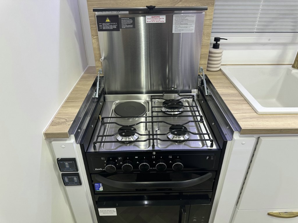 NEW 2026 LEADER CARAVANS GOLD LE CARAVAN 2 AXLE